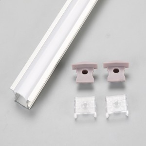 Suprafata superioara din aluminiu cu o latime de 12 mm la suprafata sau montaj incastrat